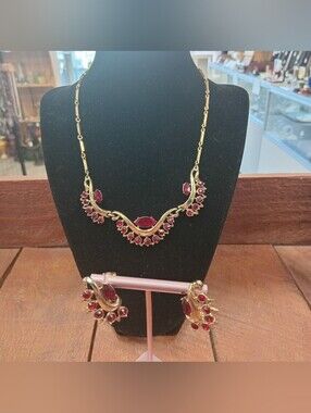 Vintage Coro Necklace and Clip-On Earrings